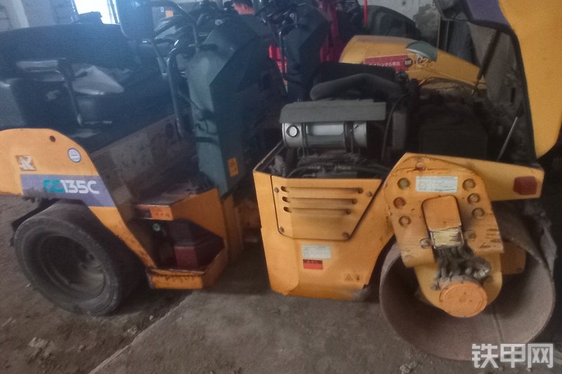 戴纳派克cc135c双钢轮压路机