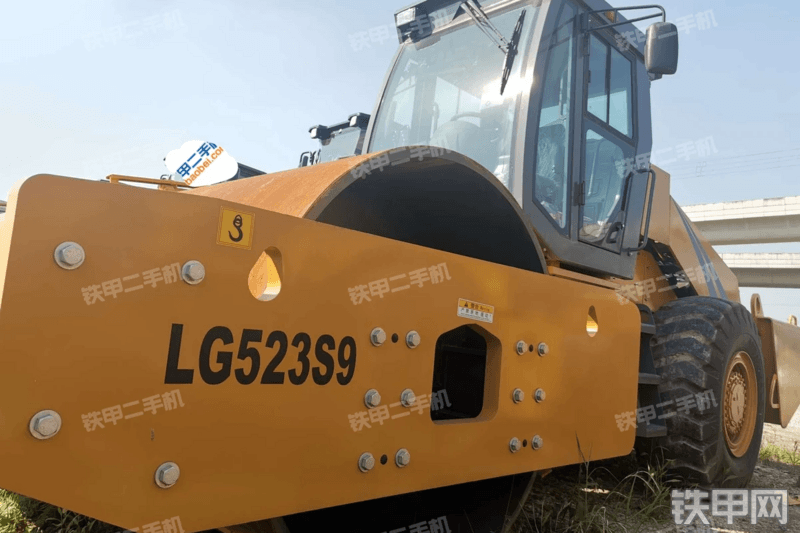 龙工lg523s9单钢轮压路机