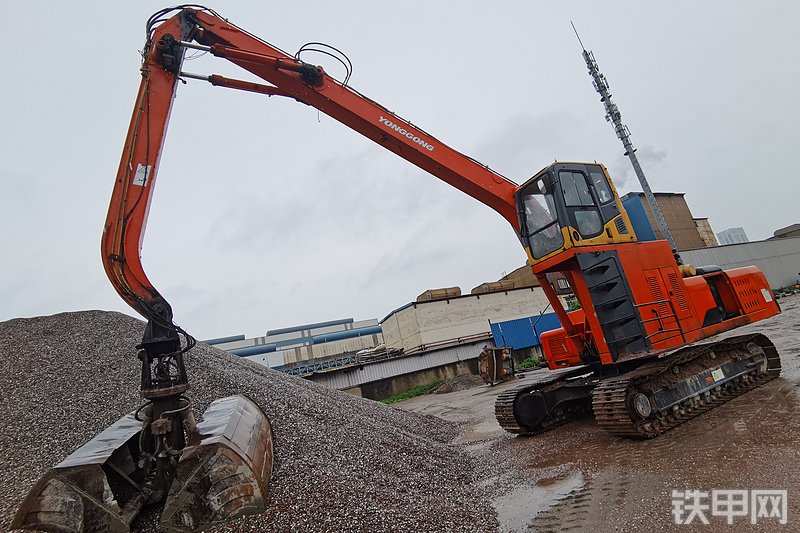 永工YGSZ420-8抓料机整机外观