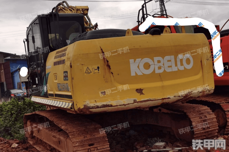 神钢SK210DLC-9挖掘机整机外观