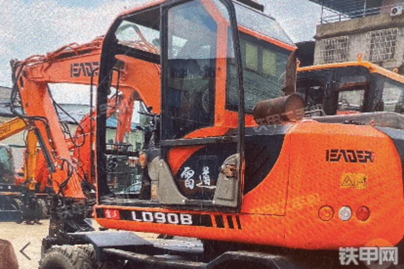 雷道机械LD90B挖掘机整机外观
