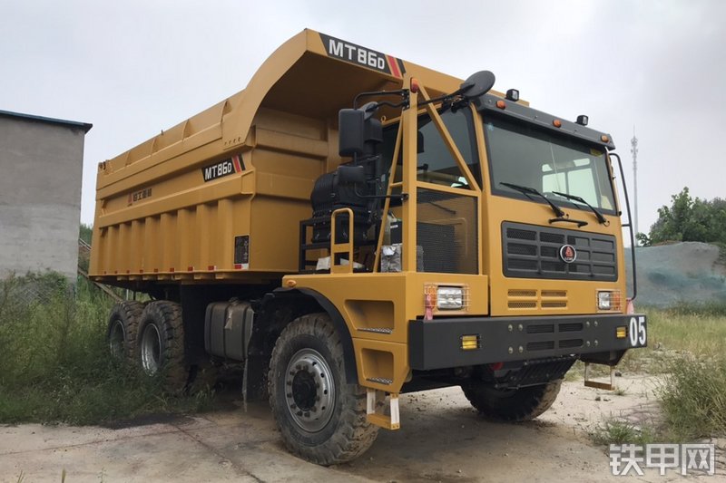临工重机MT860非公路自卸车整机外观