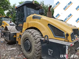 洛阳路通LTS726H压路机整机外观