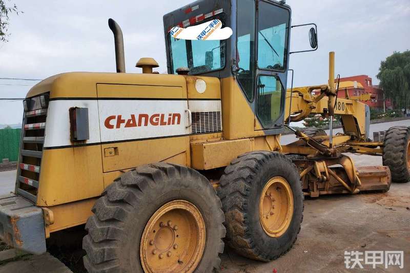 国机常林PY165C-3平地机整机外观