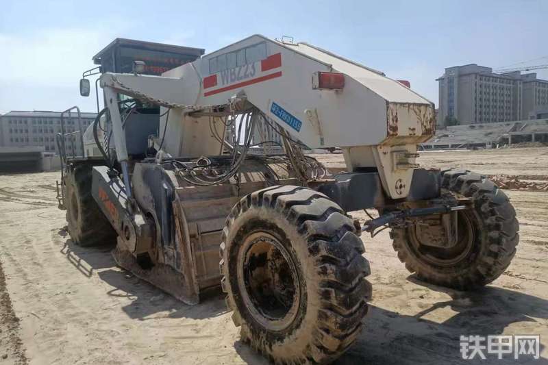 威马机械WR2300路面再生设备整机外观