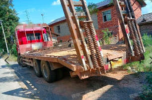 大力 6X4 平板運(yùn)輸車(chē)圖片