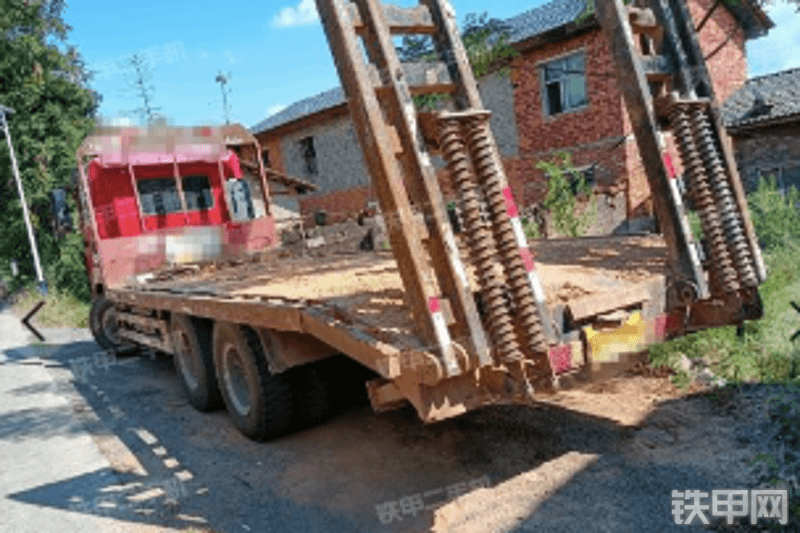 大力6X4平板运输车整机外观