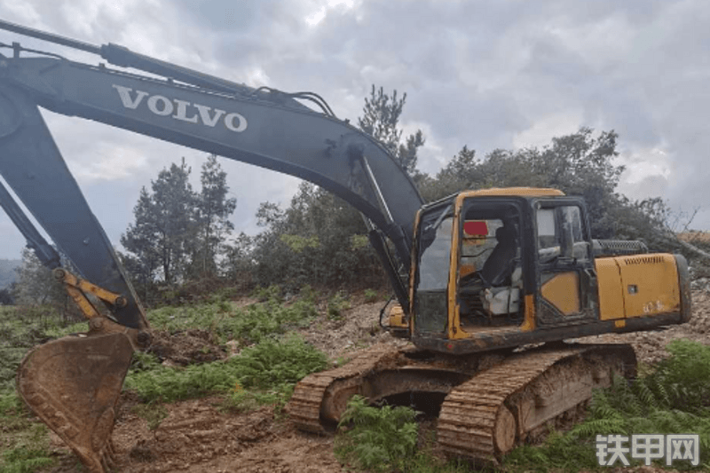 徐挖xwmg215lc8b履带式挖掘机