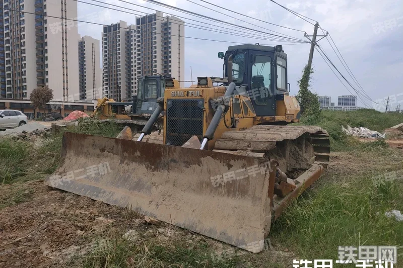 山推SD16TL PLUS推土机整机外观