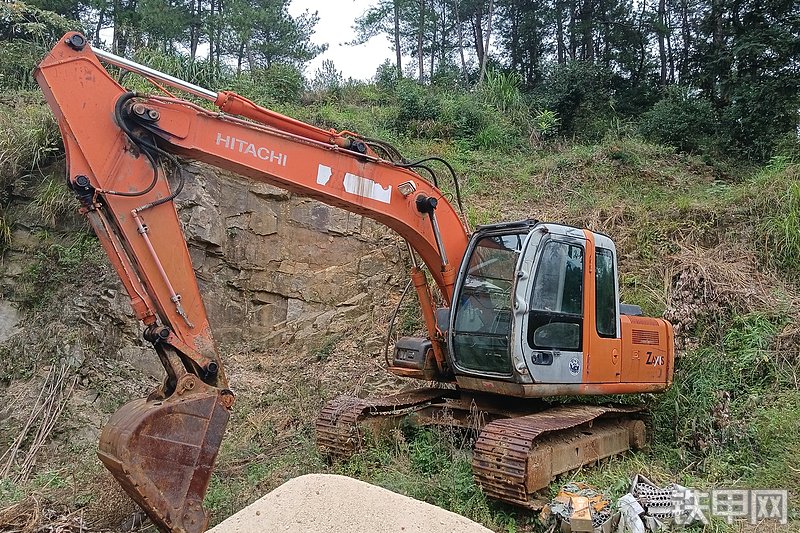 日立zx120-hhe挖掘机