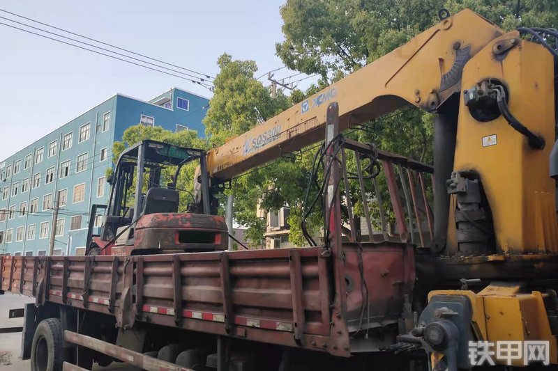 东风eq5253js0f1随车起重机