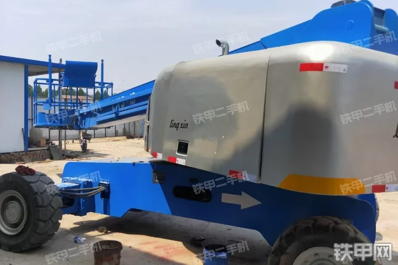 上海领新GZ18高空作业机械整机外观