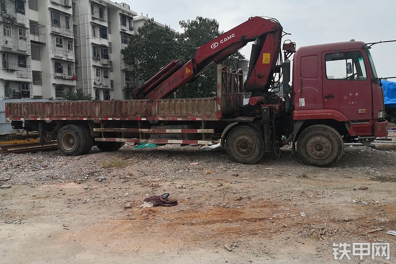 华菱星马ah5253jsq随车起重机