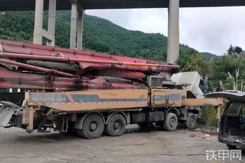 鸿得利HDL5431THB 5064E泵车整机外观