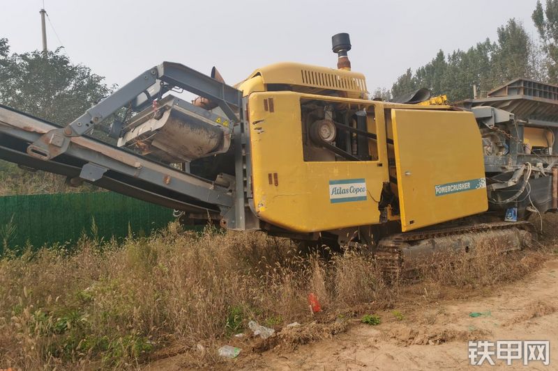 阿特拉斯科普柯PC5移动破碎站整机外观
