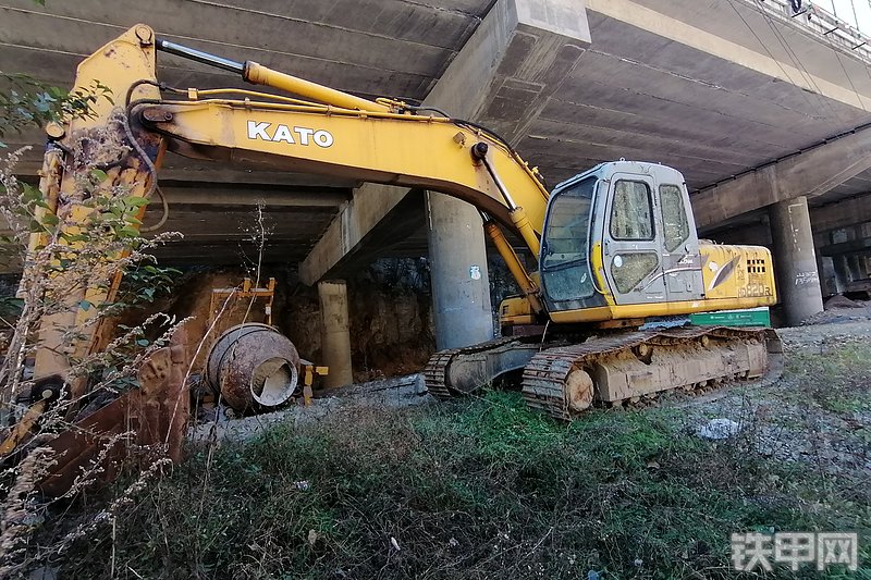 彭浦sw2105履带式挖掘机