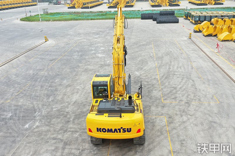 小松PC210-8M0汽车拆解机挖掘机整机外观