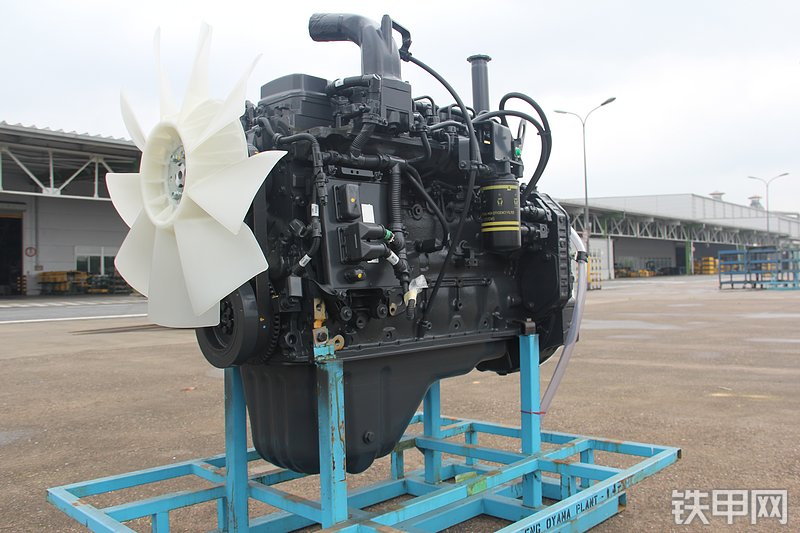 小松PC270-8挖掘机