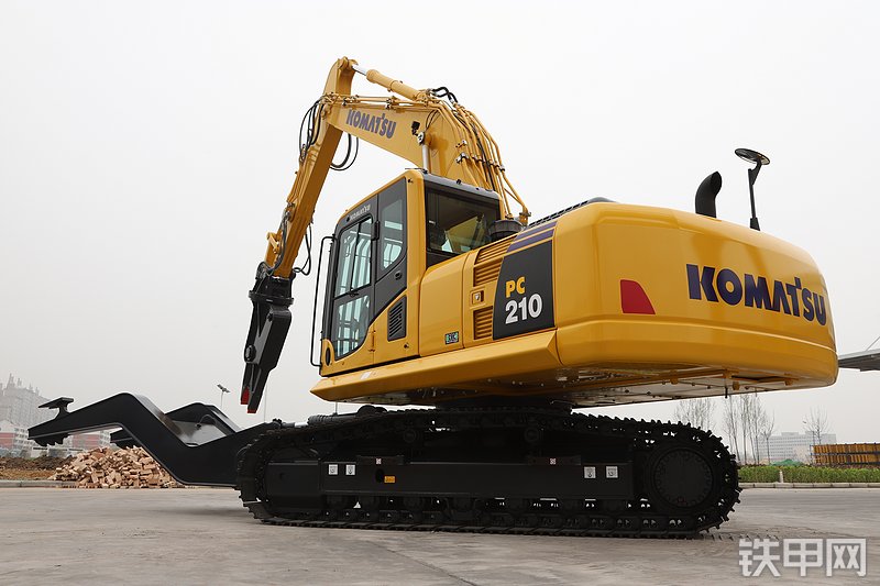 小松PC210-8M0汽车拆解机挖掘机整机外观