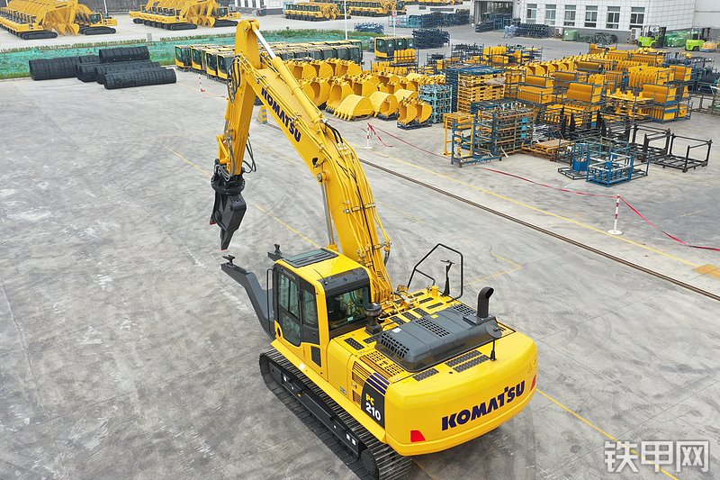 小松PC210-8M0汽车拆解机挖掘机整机外观