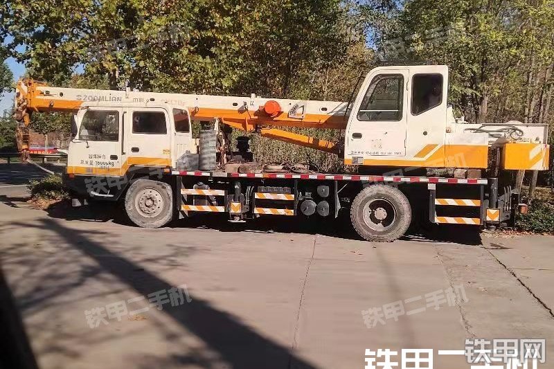 中联重科zlzk3汽车起重机