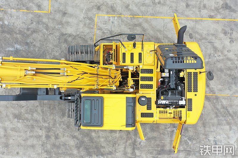 小松PC210-8M0汽车拆解机挖掘机整机外观
