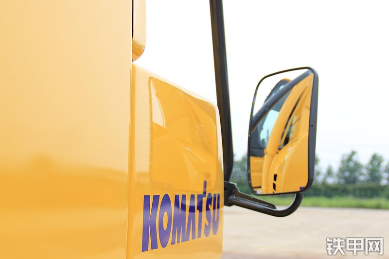 小松PC270-8挖掘机局部