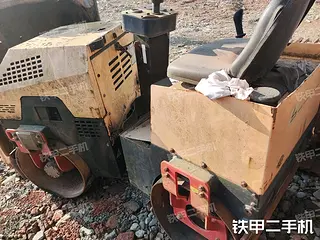 徐工路友 LY-880 压路机
