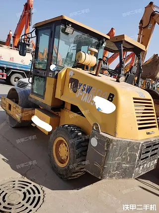 盈盛机械 YSW204B 压路机
