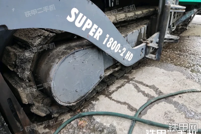 福格勒SUPER1800-2HD沥青摊铺机局部
