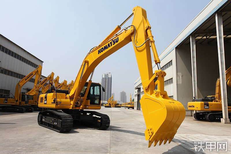 小松PC300-8M0(SE)挖掘机整机外观