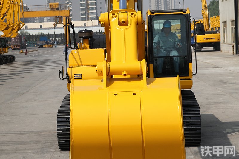 小松PC300-8M0(SE)挖掘机整机外观