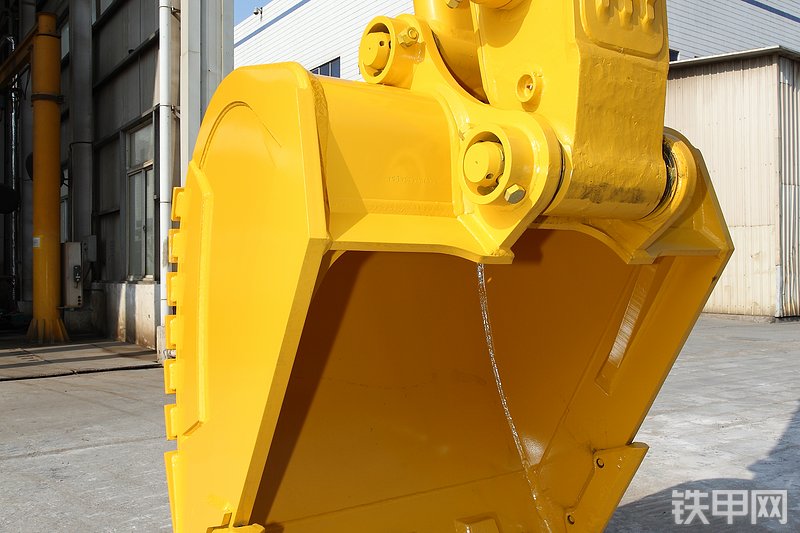 小松PC300-8M0(SE)挖掘机局部