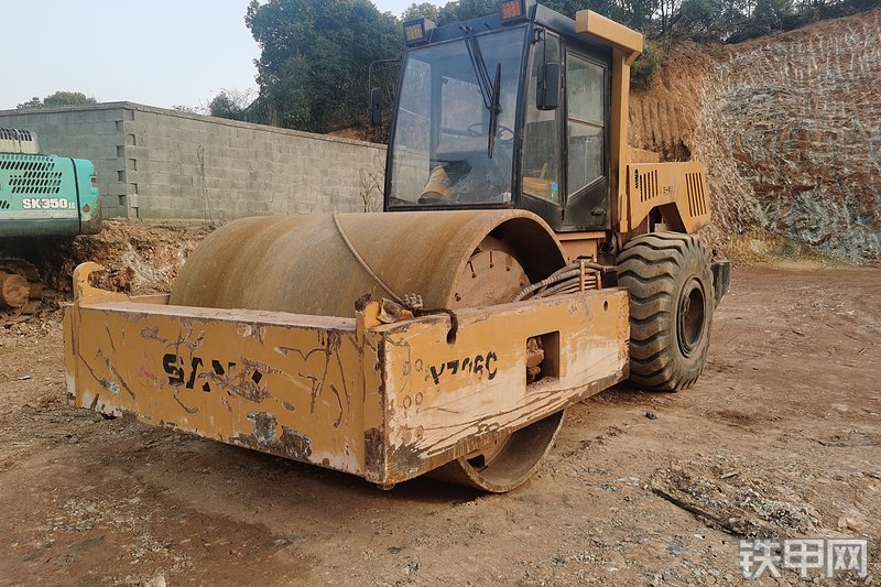 三一重工yz26c单钢轮压路机