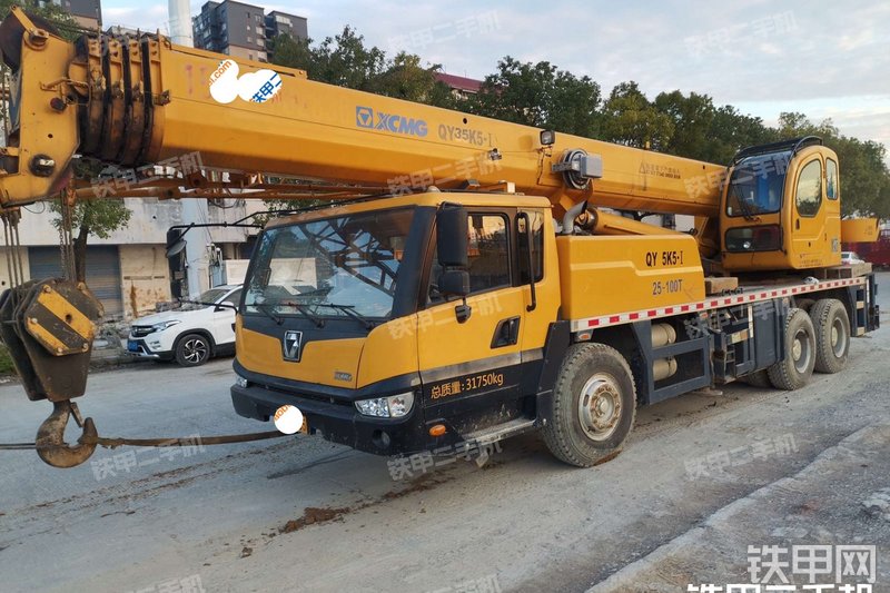 徐工XZJ5326JQZ25K起重机整机外观