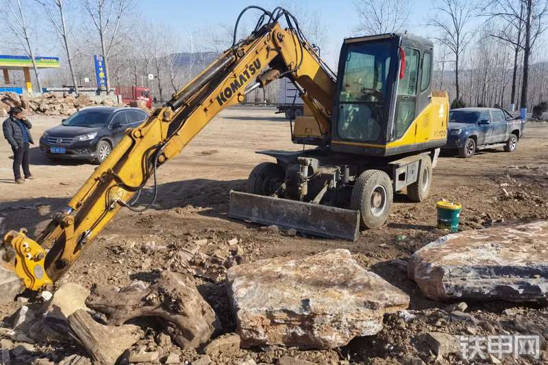 山重建机JCM808挖掘机整机外观