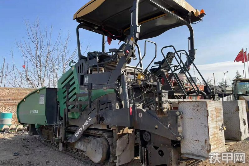 山推srp09c5ma履带式沥青摊铺机