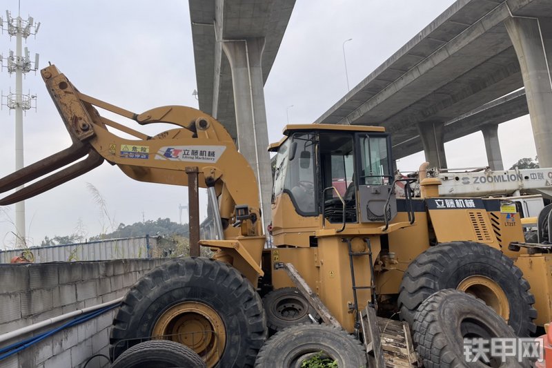 立藤机械lt23t叉装车