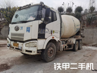 解放牌 CA5250GJBP66K2L 搅拌运输车