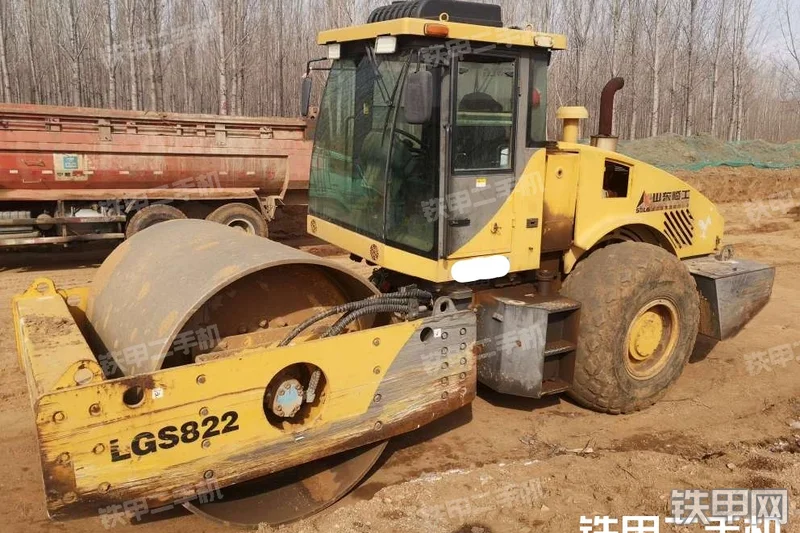 山东临工LGS822B单钢轮压路机