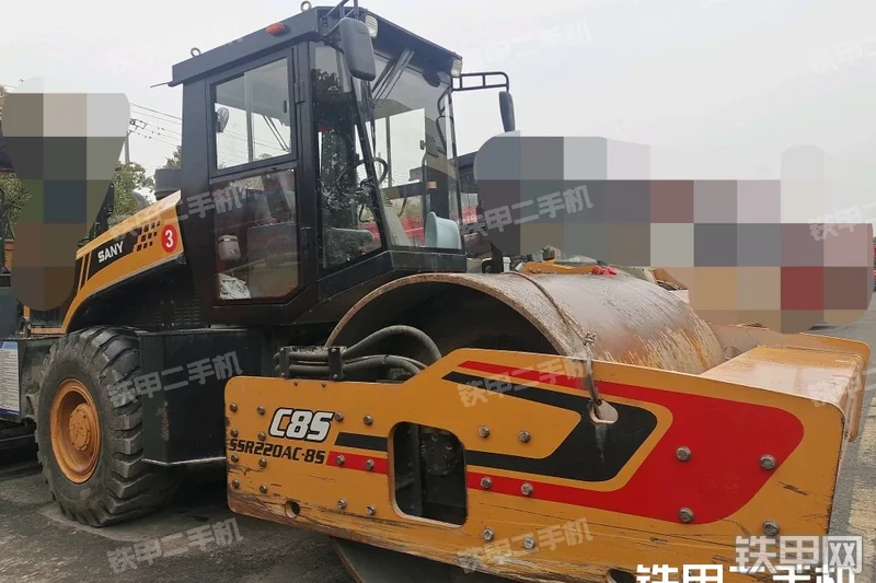 三一重工SSR220AC8S单钢轮压路机