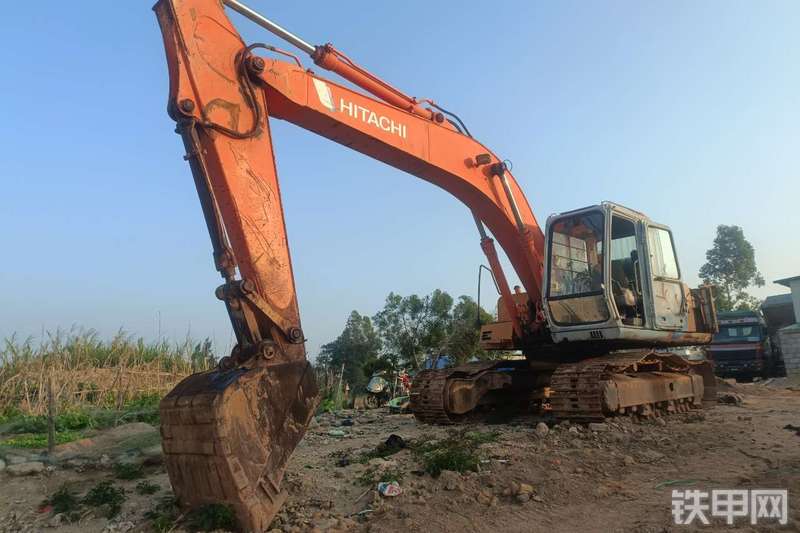 日立ex200h3c履带式挖掘机