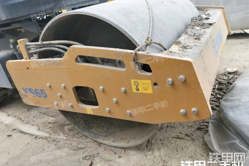 徐工XS65压路机局部