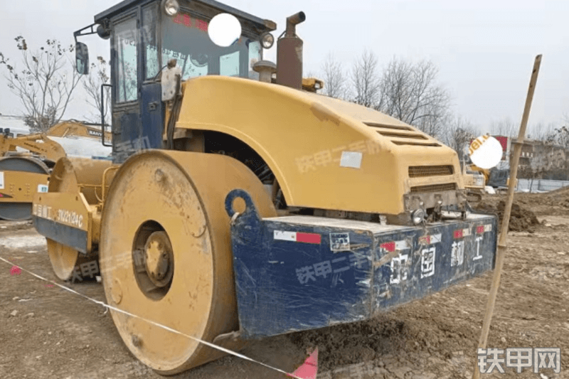 柳工3yj2124c静碾压路机