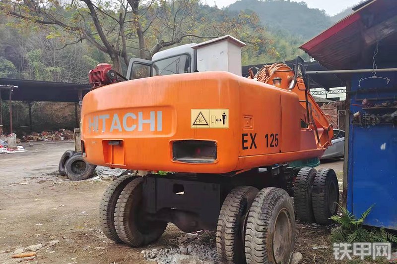 日立EX125WD-5挖掘机整机外观