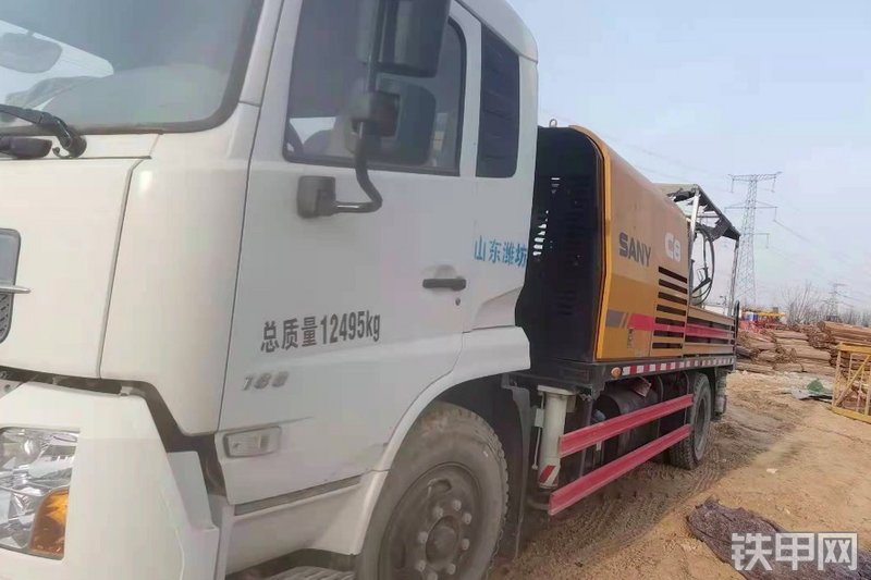 三一重工SY5128THBE车载泵整机外观