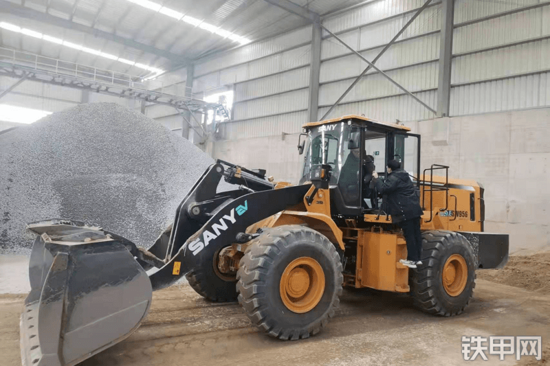 三一重工SW956E（电动）装载机整机外观