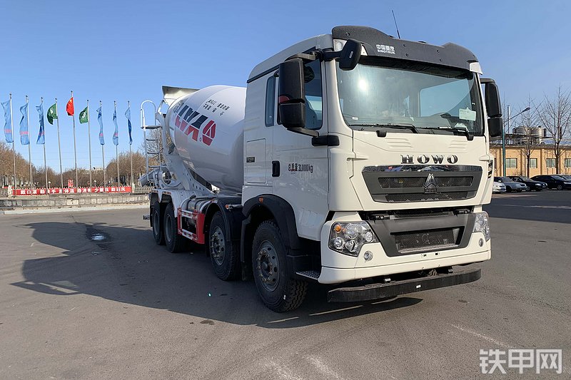 亚特重工TZ5317GJBZCCFB搅拌运输车整机外观