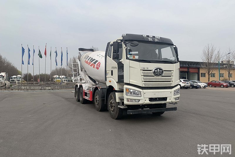 亚特重工TZ5310GJBCFFJ6搅拌运输车整机外观