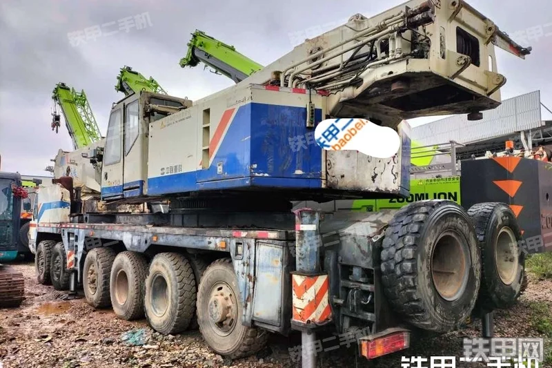 中联重科ZLJ5550JQZ150V起重机整机外观